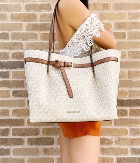 michael kors emilia shoulder bag.